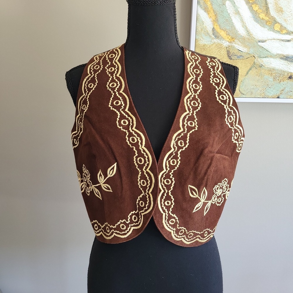 Passport Genuine Leather Embroidered Boho Western Crop Vest Women's MbBrown Y2K